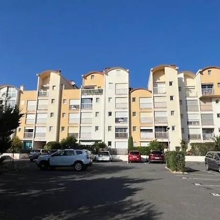 Aig_183 Renove Avec Terrasse Et Vue Exceptionnelle Sur La Marina, L'etang Et Le Village De *